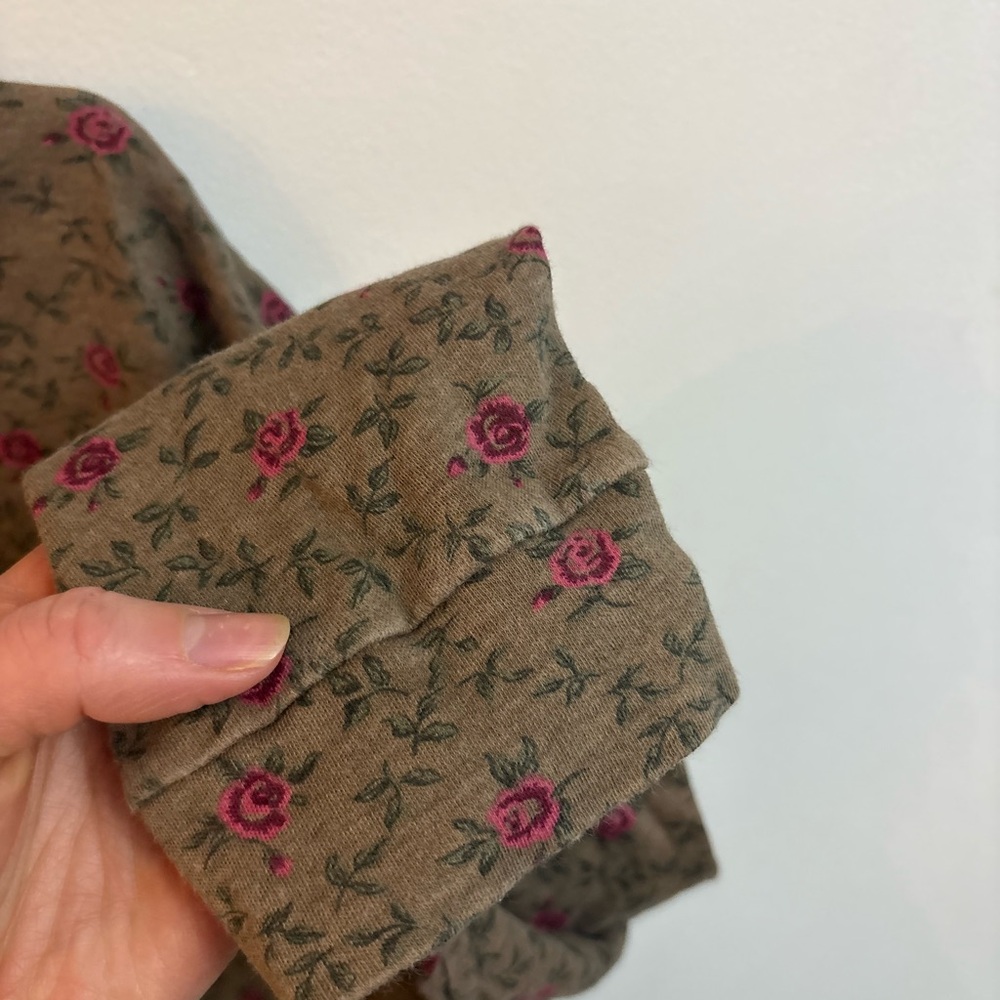 Vintage turtleneck “Northern Reflections”Taupe Top with Pink Floral Print xlarge - Picture 6 of 8